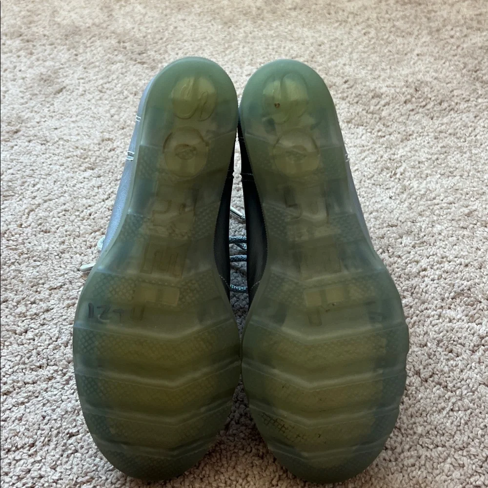 Sorel/Disney Collab “Frozen” Silver Joan of Arctic Wedge II Boots